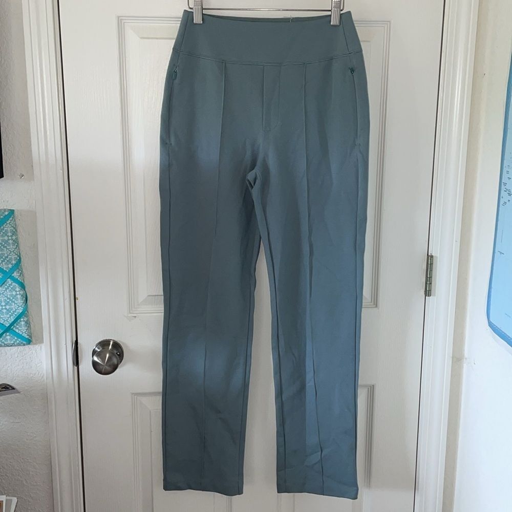 Athleta Eastbound Straight Pant size 2 NWOT